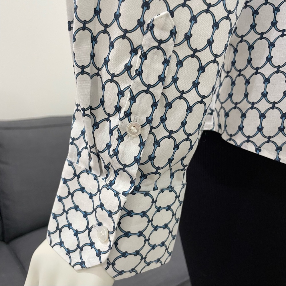 TALBOTS Wrinkle-Resistant Button Down Shirt Size 12 White & Blue Chain Print - Picture 5 of 16